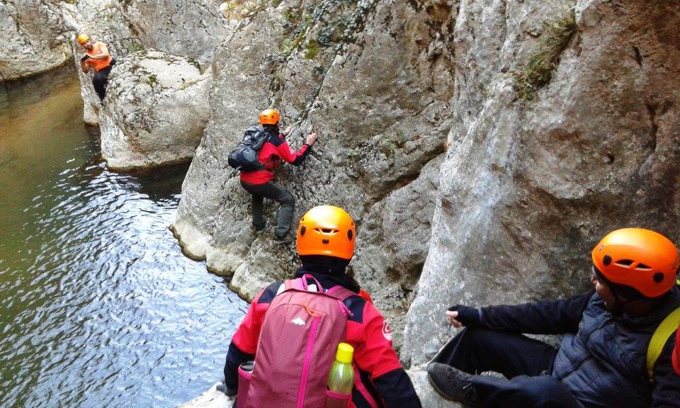 Engebeli Arazide Yürüyüş ve Geçiş Teknikleri