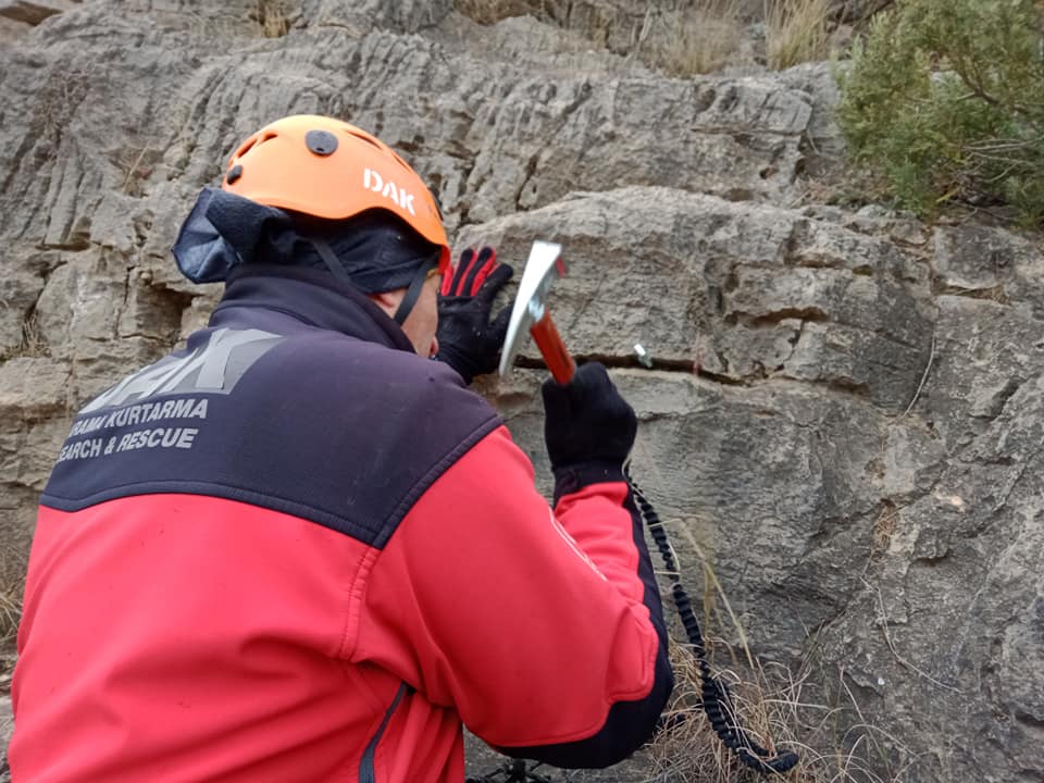 İp Teknikleri ve Emniyet Noktası  Eğitimi